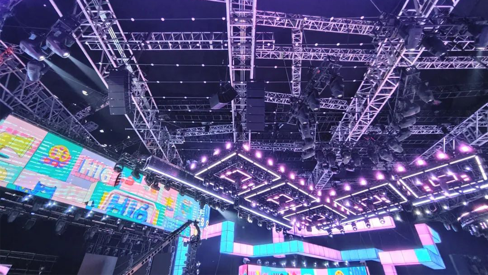 湖南衛(wèi)視《你好星期六》